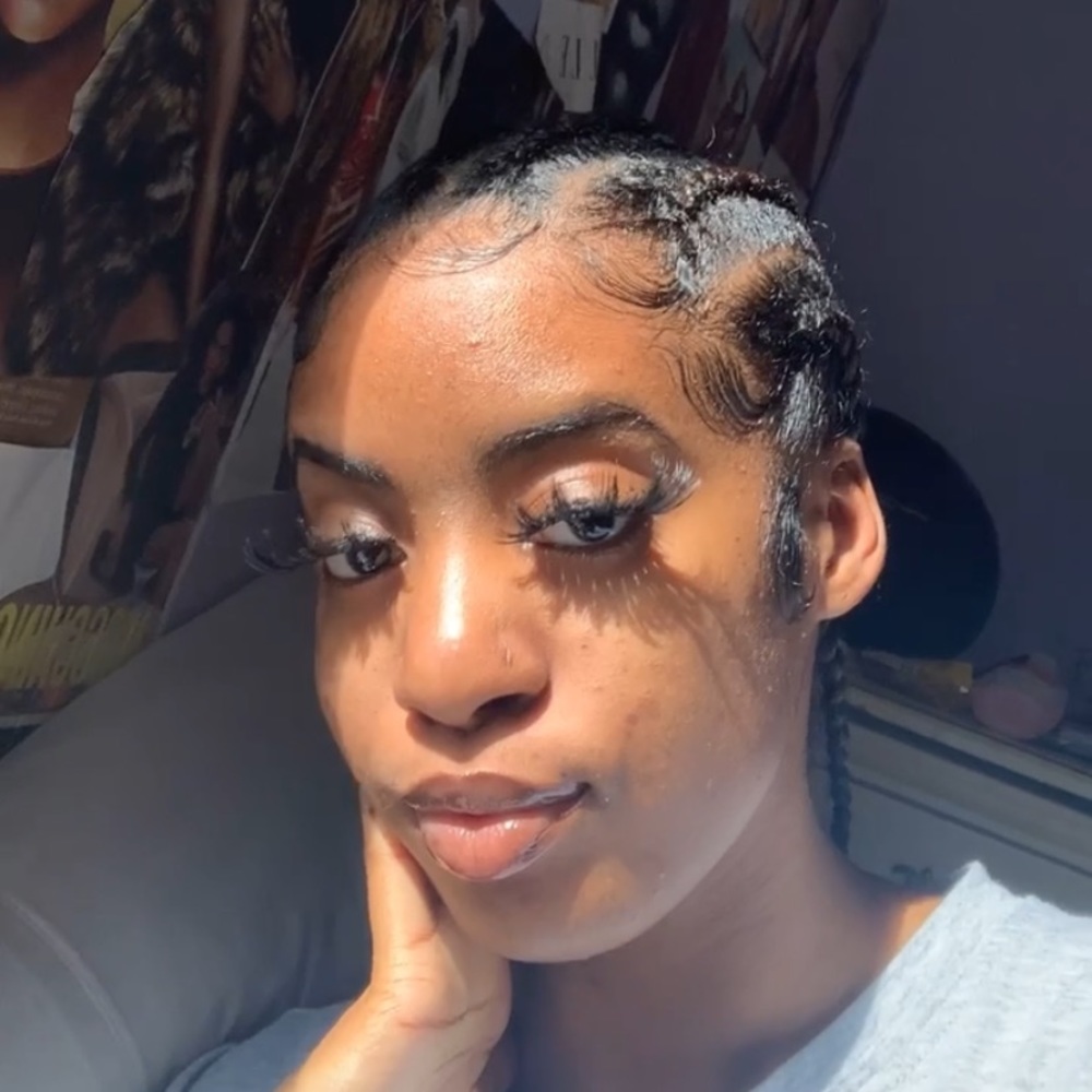 Meet your Posher, Sanai